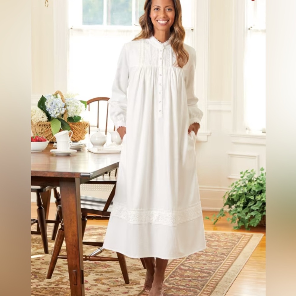Eileen West Royal Splendor Long White Nightgown with Lace Trim